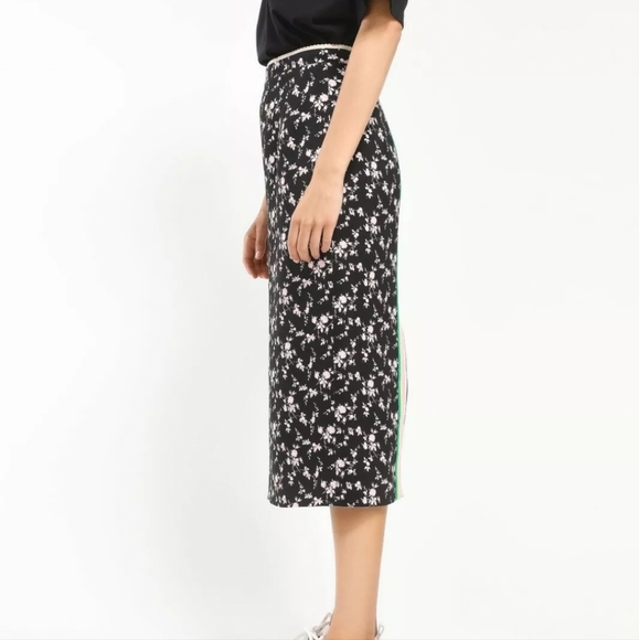 NWT No.21 Black Floral Pencil Skirt Size40 - Picture 2 of 11